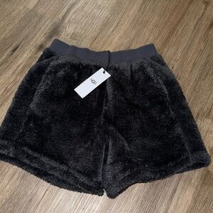 New UGG Camilia Sherpa Shorts Women's Size-S, Furry Fleece Soft Elastic Waist